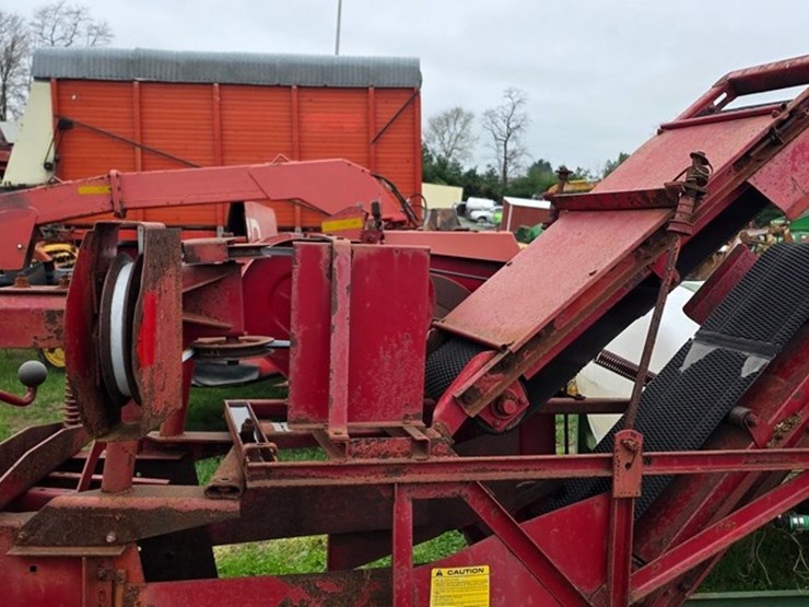 new-holland-273-image-20