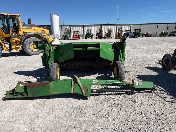 john-deere-820-image-5