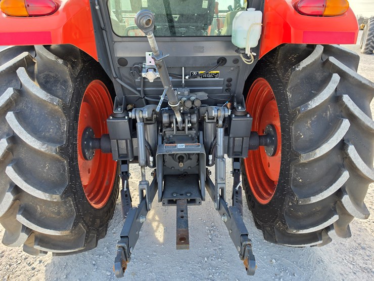 2022-kubota-m7060-image-19