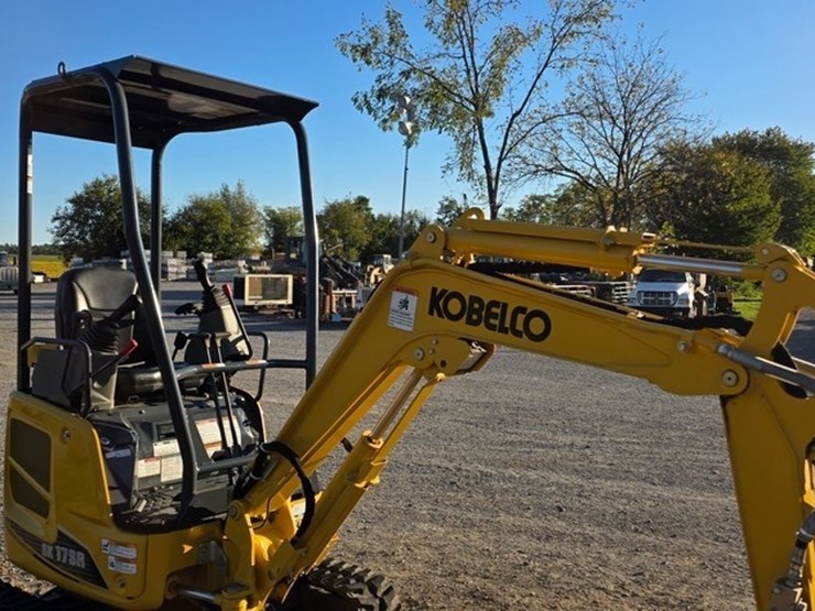 2022-kobelco-sk17sr-image-38