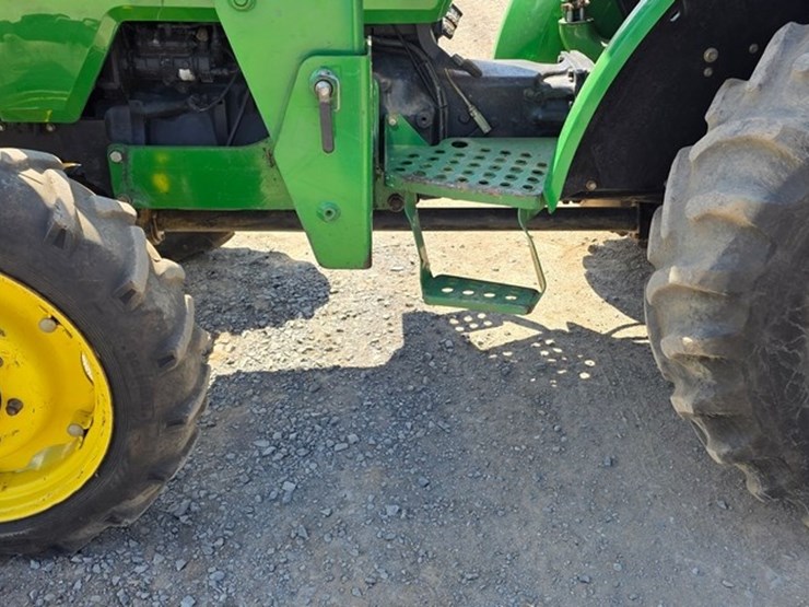 1995-john-deere-5200-image-27