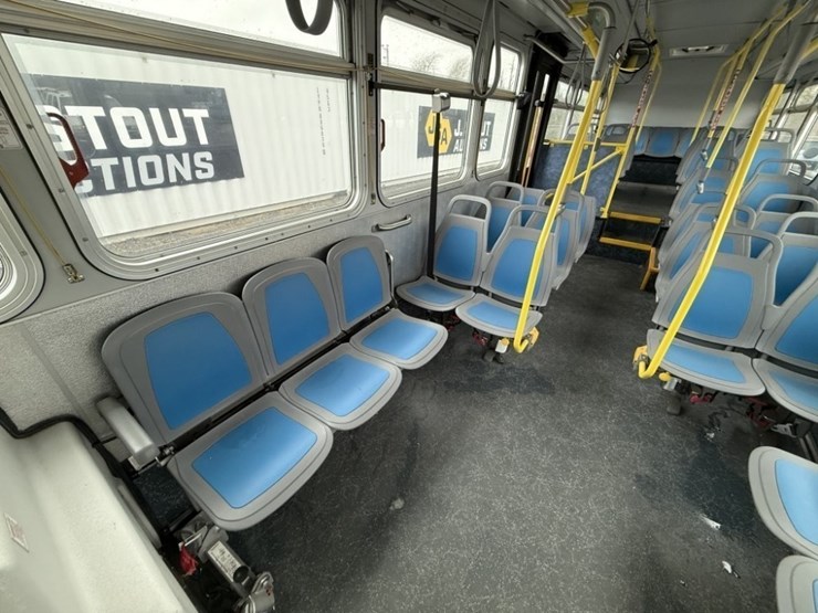 2012-gillig-40'-electric-transit-bus-image-19