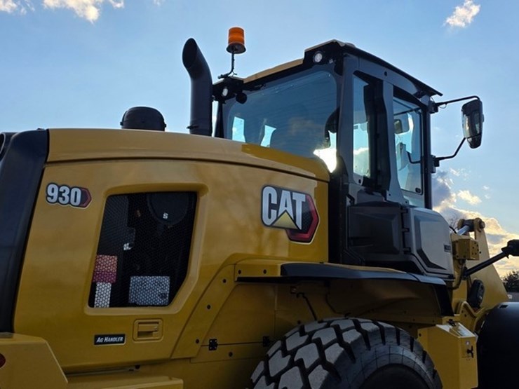 2024-caterpillar-930-image-28