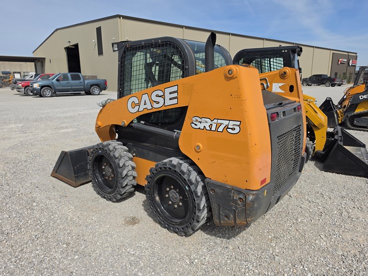 2017-case-sr175-image-15