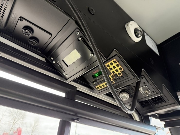 2012-gillig-40'-electric-transit-bus-image-35