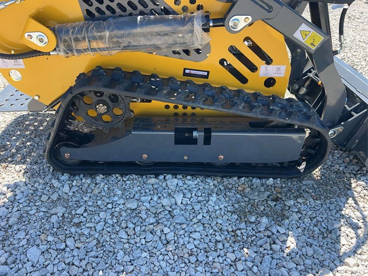 2026-sdlanch-dll60-mini-skid-steer-image-11