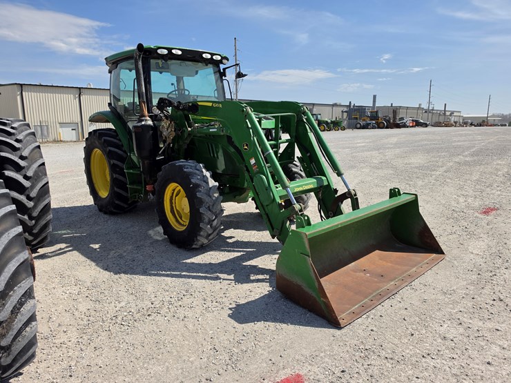 2016-john-deere-6110r-image-25