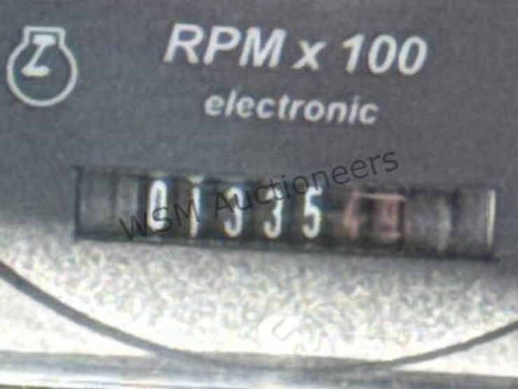 new-holland-lb115-image-51