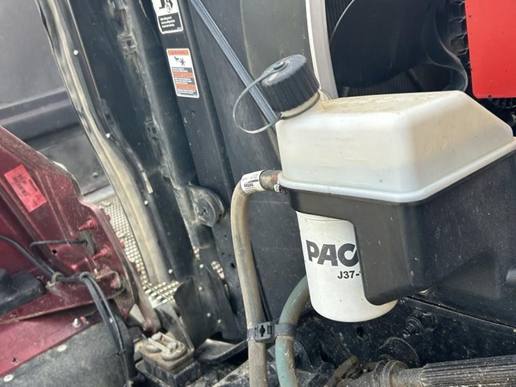 2025-kenworth-w900-image-19