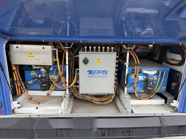 2012-gillig-40'-electric-transit-bus-image-13