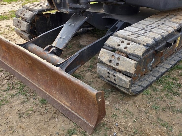 2021-case-cx80c-image-37