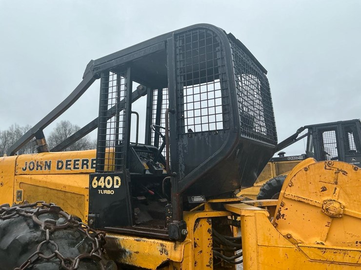 1989-john-deere-640d-image-39