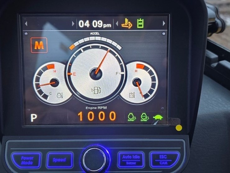 2020-new-holland-e57c-image-74