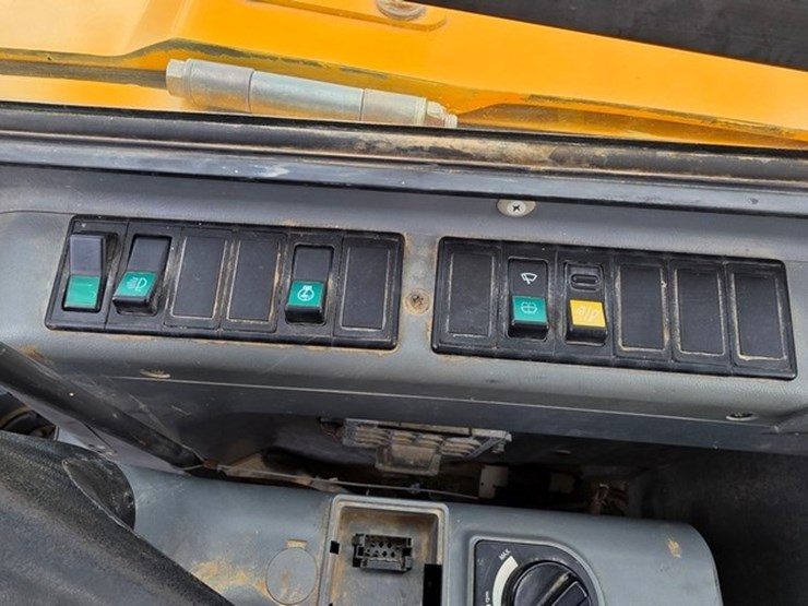 2008-volvo-ecr88-image-64