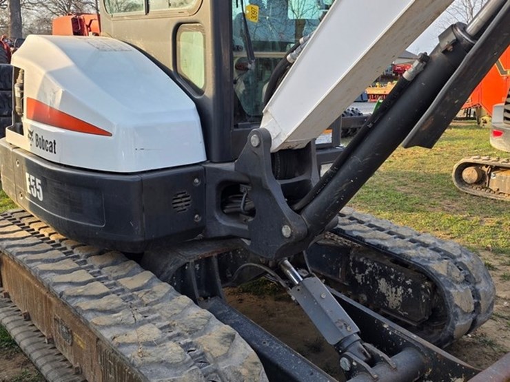 2019-bobcat-e55-image-35
