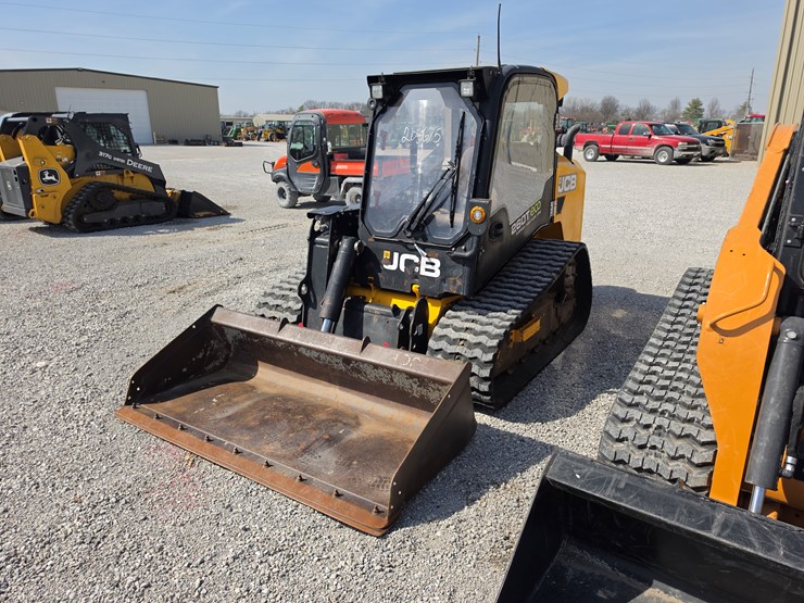 2017-jcb-260t-image-23