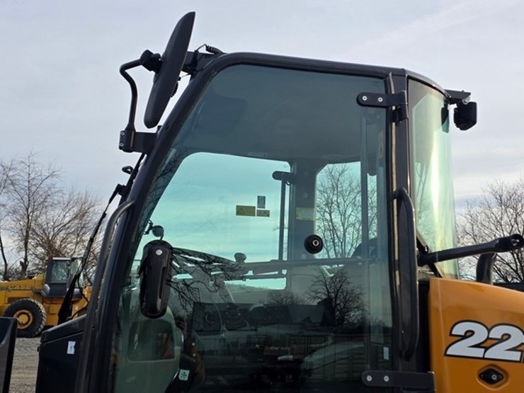 2021-case-221f-image-30