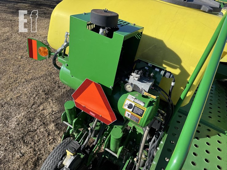 john-deere-1770-image-90