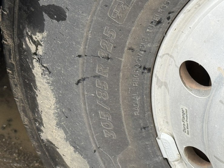 2012-gillig-40'-electric-transit-bus-image-10