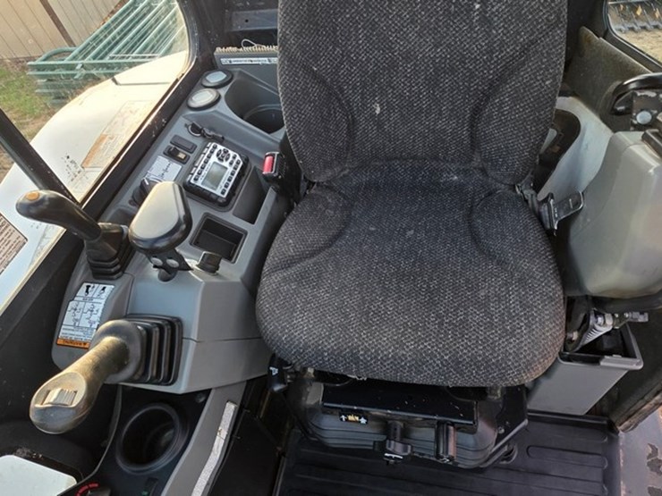 2019-bobcat-e55-image-60