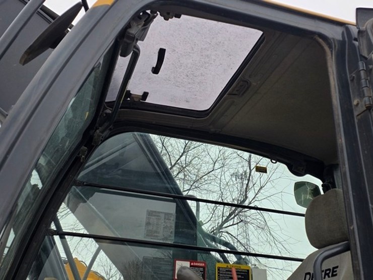 2012-deere-200d-lc-image-73