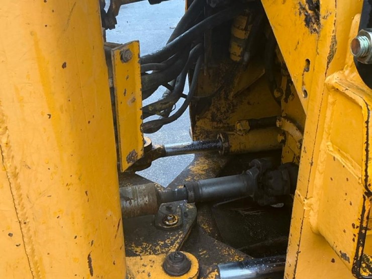 1989-john-deere-640d-image-42