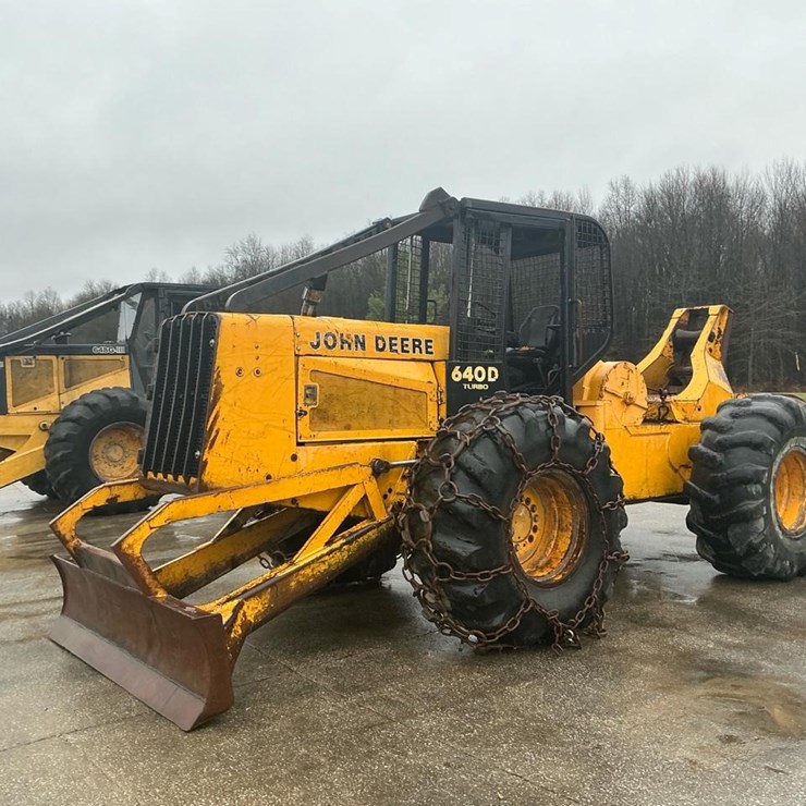 1989 JOHN DEERE 640D