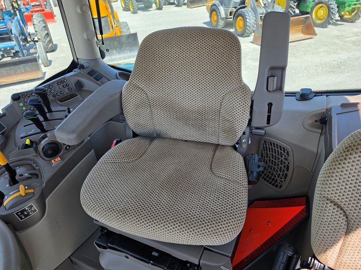 2023-john-deere-6r-130-image-11