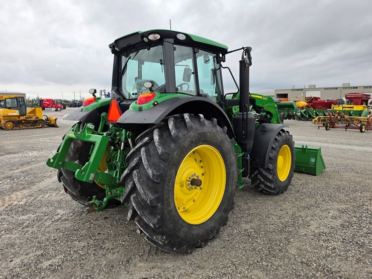 2023-john-deere-6155m-image-21