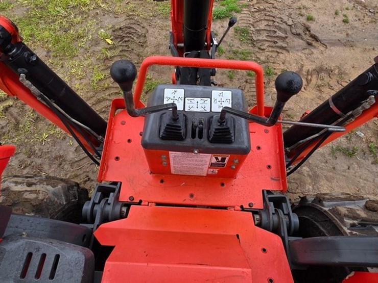 2018-kubota-l47-image-55