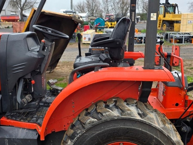 2018-kubota-l47-image-35