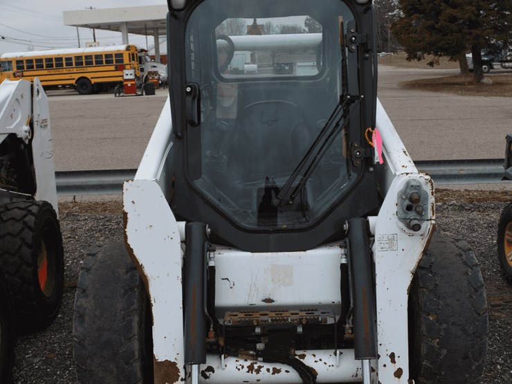 2017-bobcat-s740-image-5