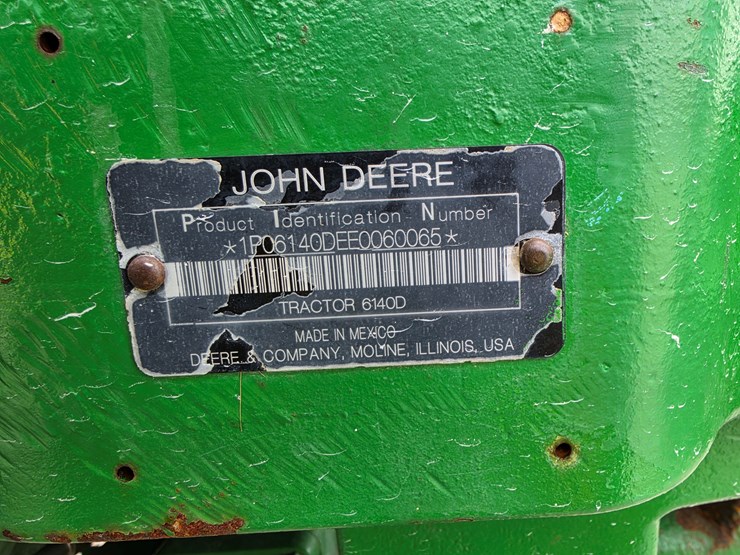 2014-john-deere-6140d-image-21