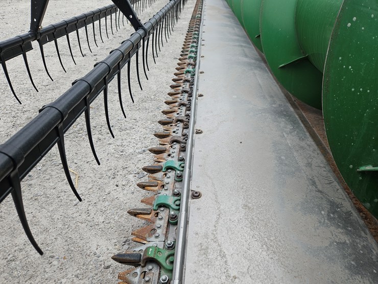 2010-john-deere-635f-image-11