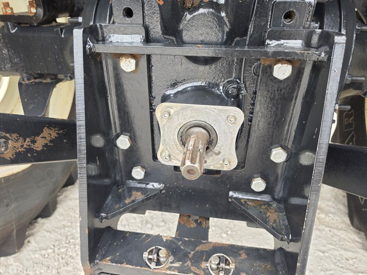 2006-new-holland-ts110a-image-9