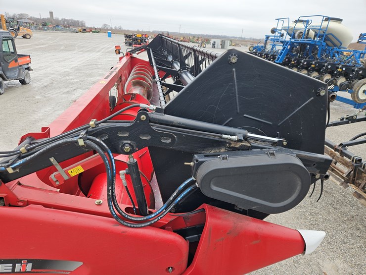 2013-case-ih-3020-image-12