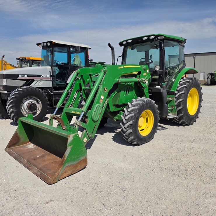 2016 JOHN DEERE 6110R