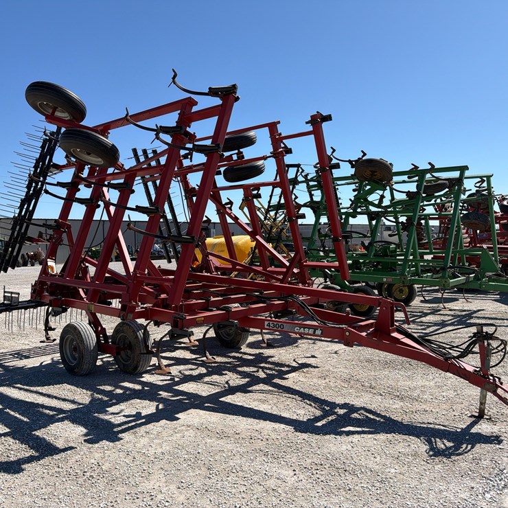 CASE IH 4300