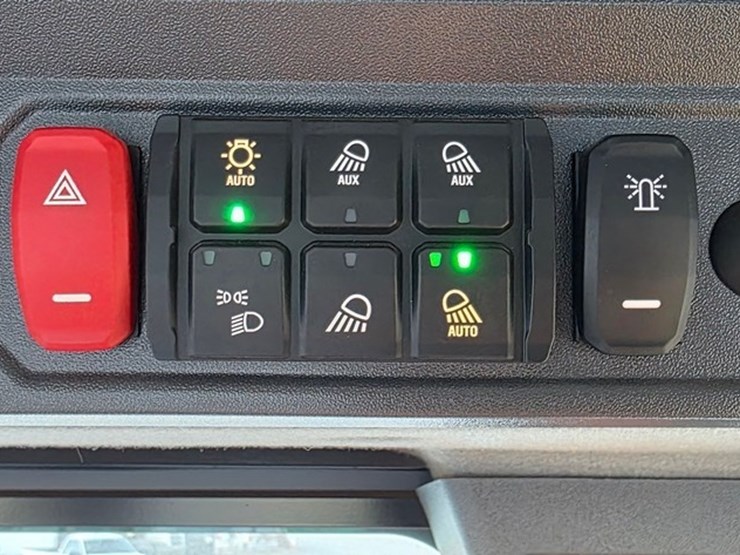 2024-caterpillar-930-image-72