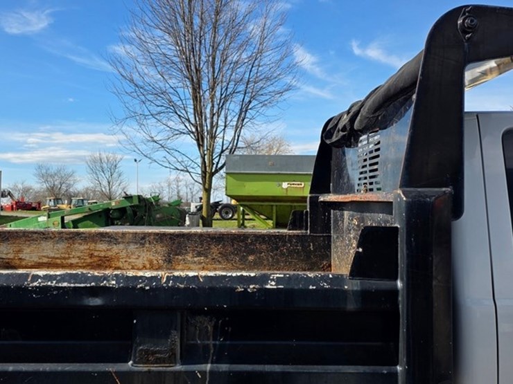 2014-ford-f350-image-28