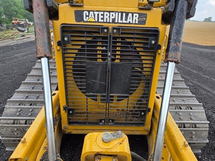 2012-caterpillar-d6t-xl-image-56