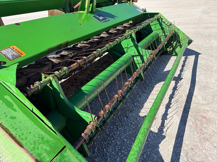 john-deere-820-image-3