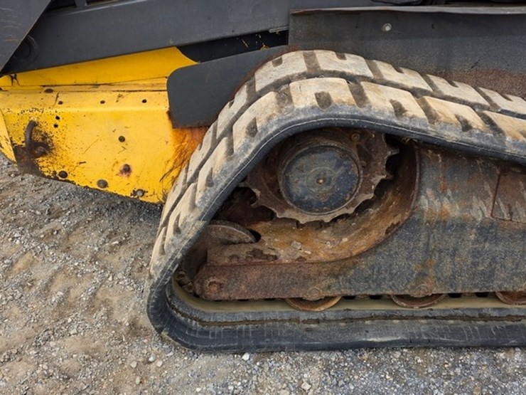 2008-new-holland-c185-image-14