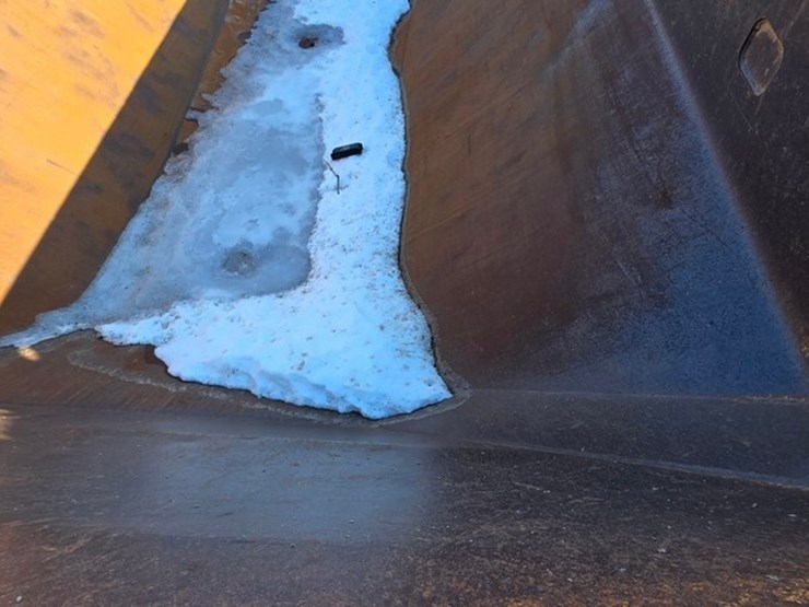 2014-caterpillar-740b-image-66