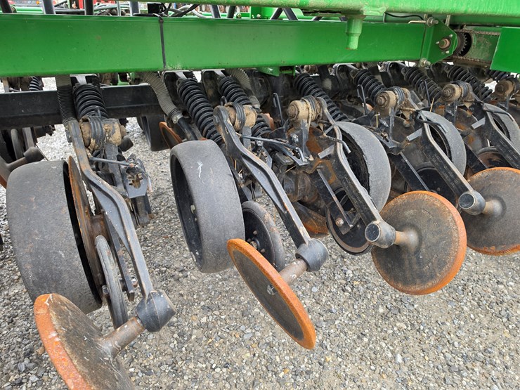 2007-john-deere-1590-image-10