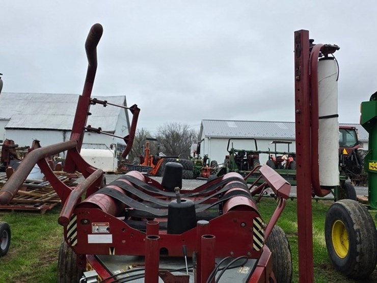 new-holland-b37p-image-21