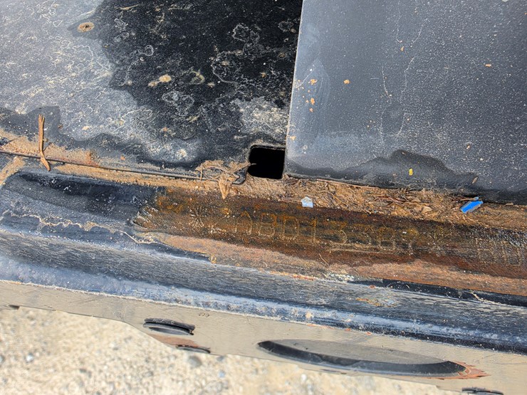 2010-new-holland-t6020-image-24