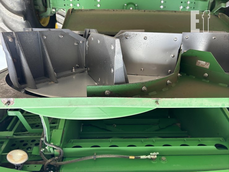 2012-john-deere-s690-image-39