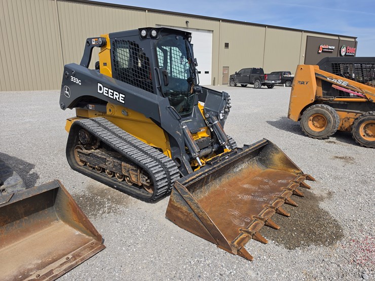 2018-deere-333g-image-1