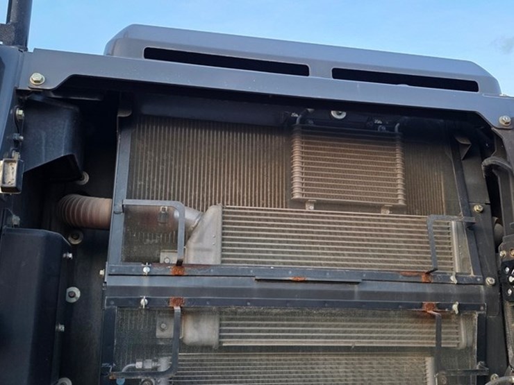 2022-case-cx250d-image-62